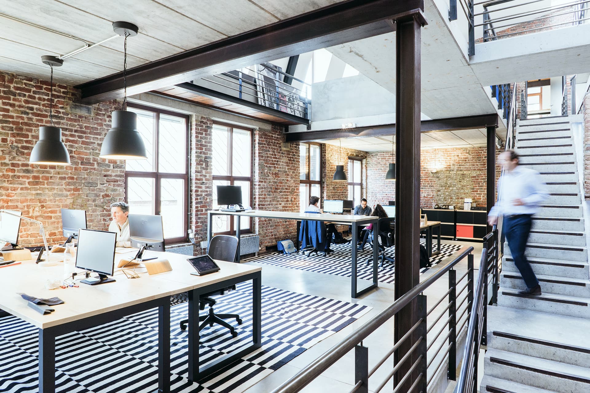 business-consulting-team-office-2